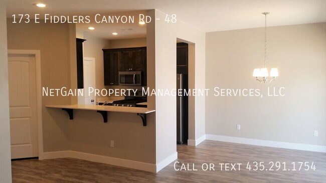 Building Photo - 173 E Fiddlers Canyon Rd