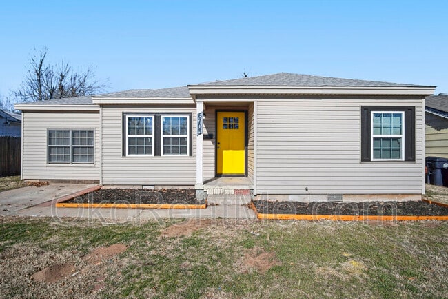 Building Photo - 6703 NW 25th St