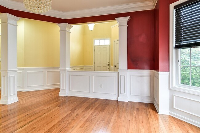Foto del edificio - 5 Autumn Ridge Dr