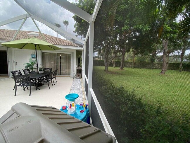 Foto del edificio - 11703 Myrtle Oak Ct