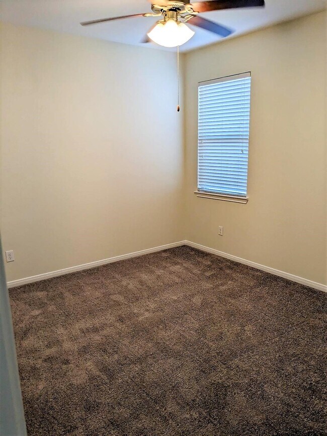 Foto del edificio - 18507 Magnolia Dell Dr