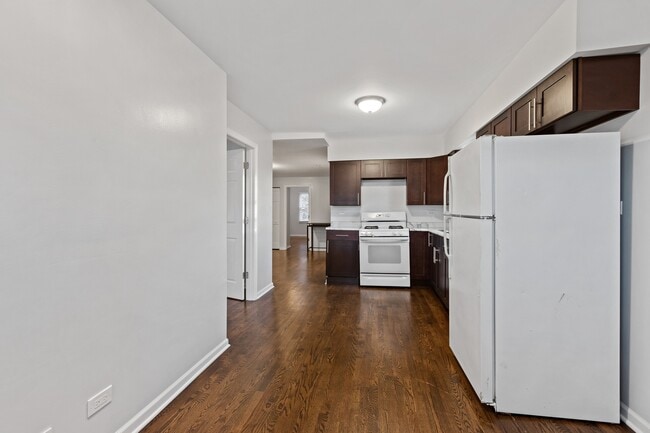 Building Photo - 1732 W 17th St