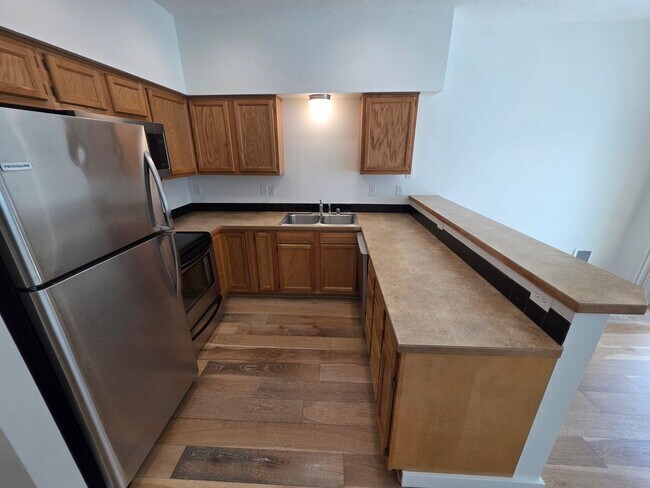 Foto del edificio - Beautifully Remodeled townhome on the south hill