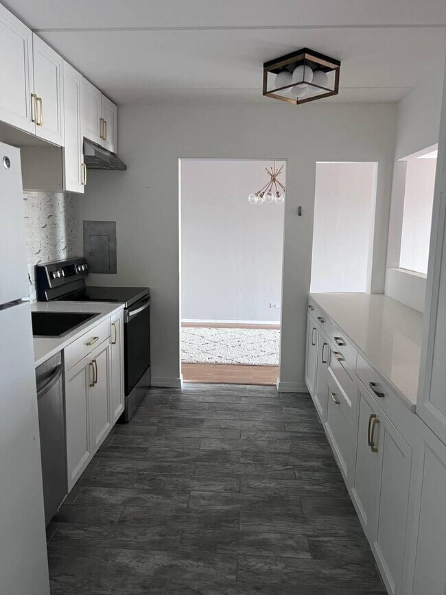 Foto del edificio - 1019 N Boxwood Dr