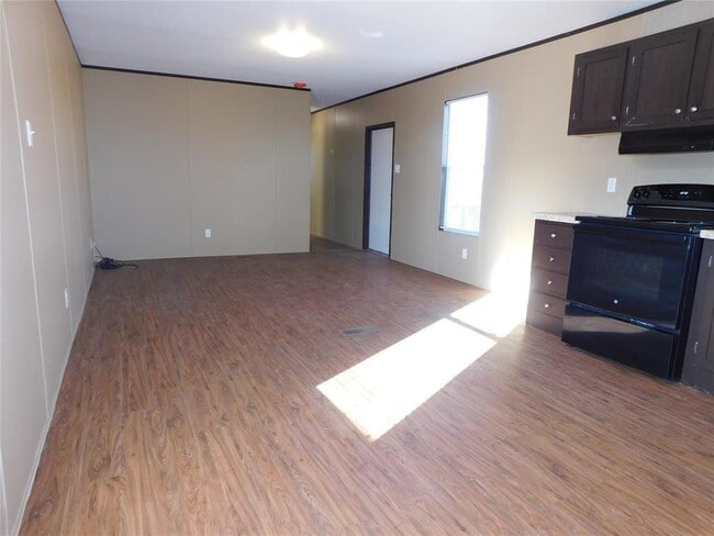 Building Photo - 201 FM 972