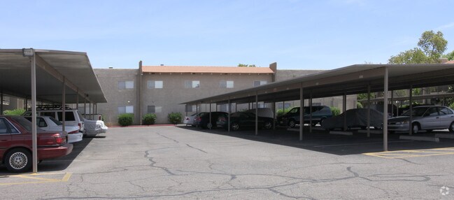 Foto del edificio - Spengler Manor Condominiums