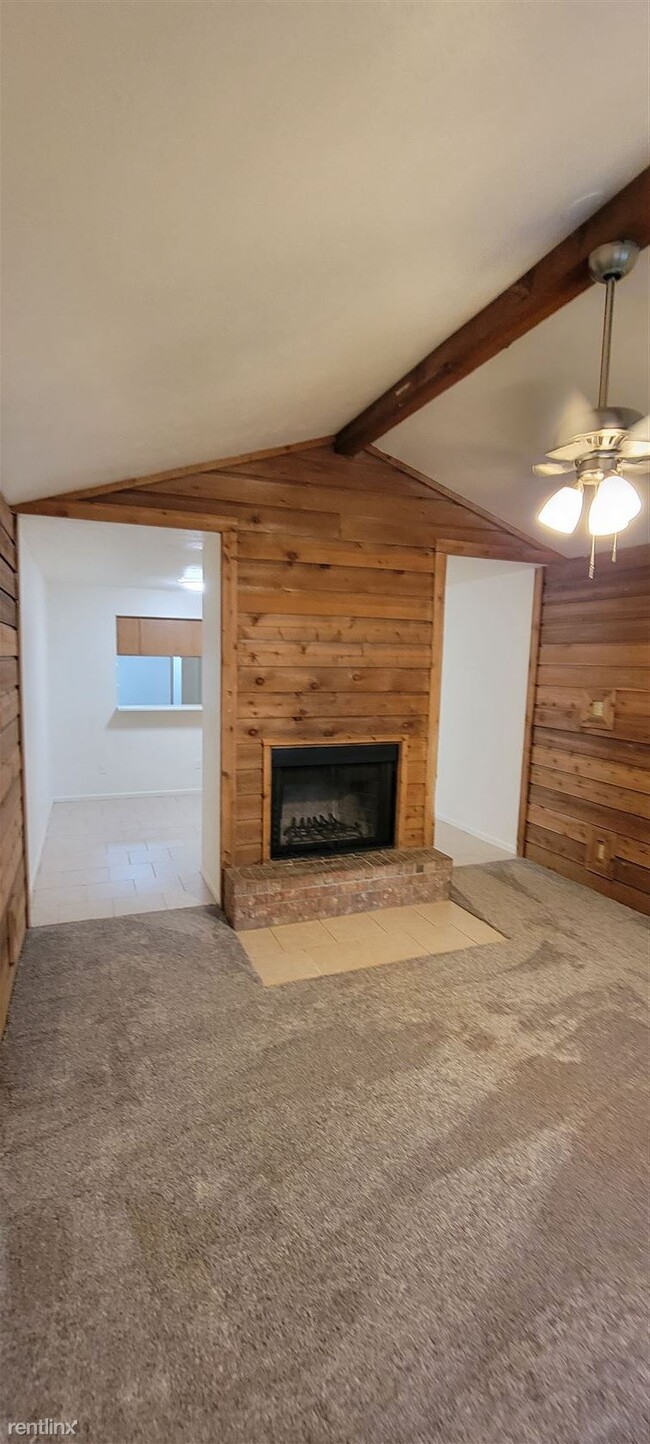 Building Photo - 2 br, 2 bath Duplex - 2910 Forest Bnd