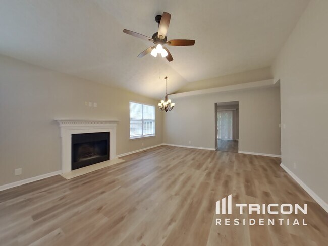 Building Photo - 911 Celeste Ct