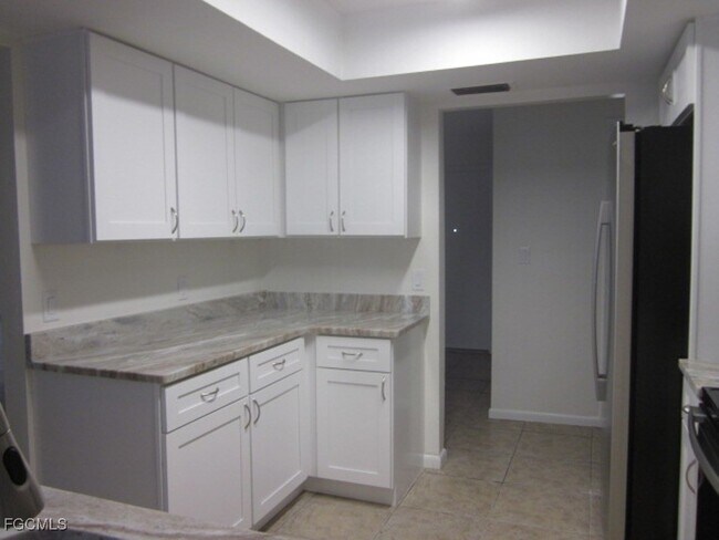 Foto del edificio - 5716 Riverside Dr