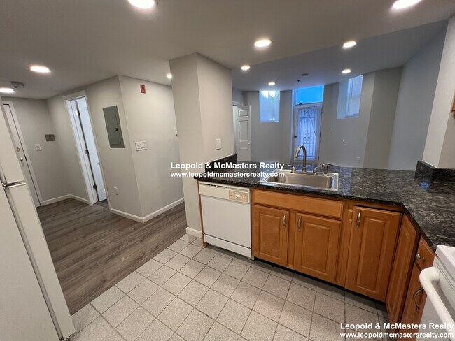 Foto del edificio - 35 Queensberry St