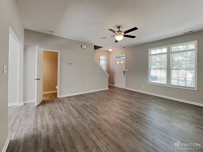 Foto del edificio - 2820 Oasis Ln