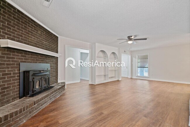 Building Photo - 3 br, 2 bath House - 3238 Drayton Woods Drive