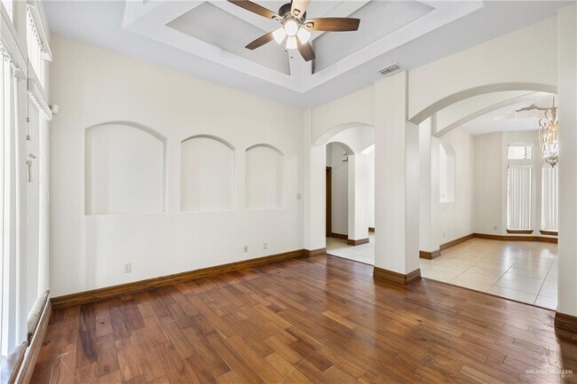 Building Photo - 19 New Orleans Cir