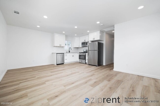 Building Photo - 3 br, 2 bath 4plex - 6965 Saranac St, San ...