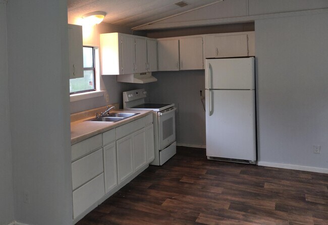 Building Photo - 24 Quail Trail