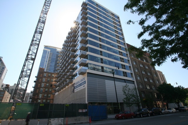 Primary Photo - 1345 S Wabash Ave