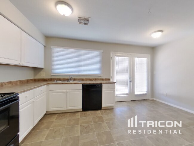 Building Photo - 1349 W Morrow Dr