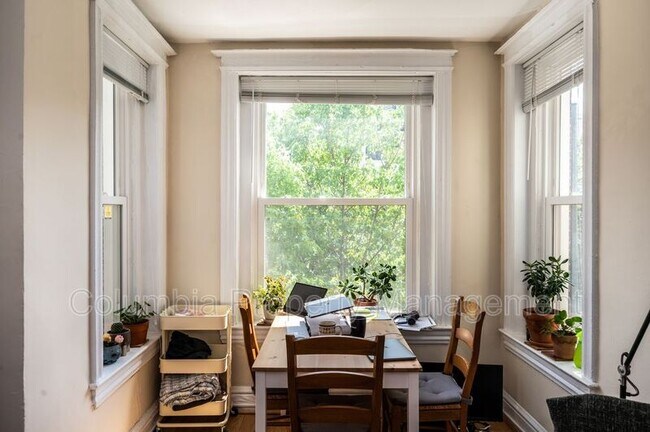 Foto del edificio - 2470 Ontario Rd NW