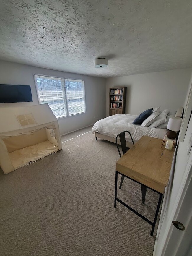 Building Photo - 9008 Briarbrook Dr NE