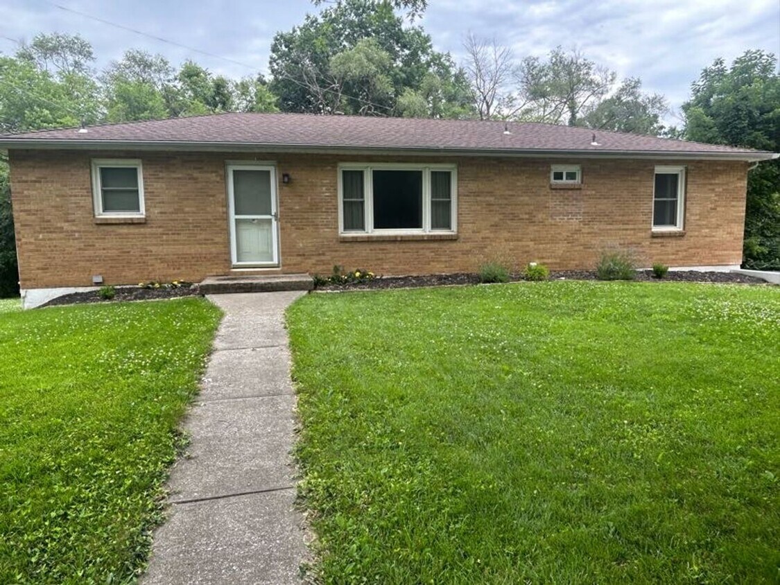 Primary Photo - COMING SOON! Beautiful 4 Bedroom Home in N...
