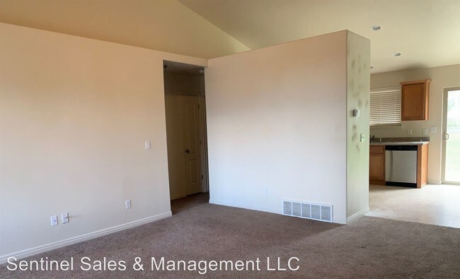 Foto del edificio - 3839 Lake Mountain Dr
