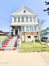 Building Photo - 1121 10th Ave