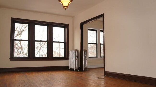 Building Photo - 2700 N Spaulding Ave