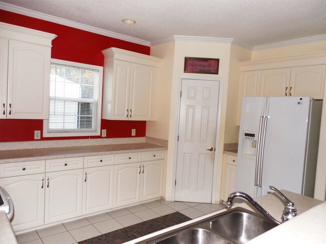 Foto del edificio - 7791 NW 144th St