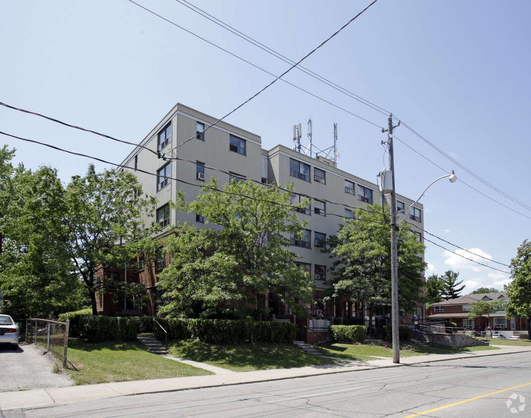 Building Photo - Kinsmen Manor