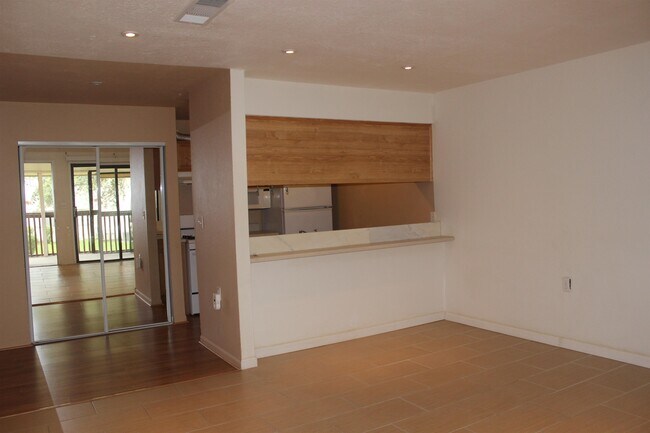 Foto del edificio - 317 Mabry St