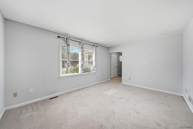 Foto del edificio - 716 Pierce Ct