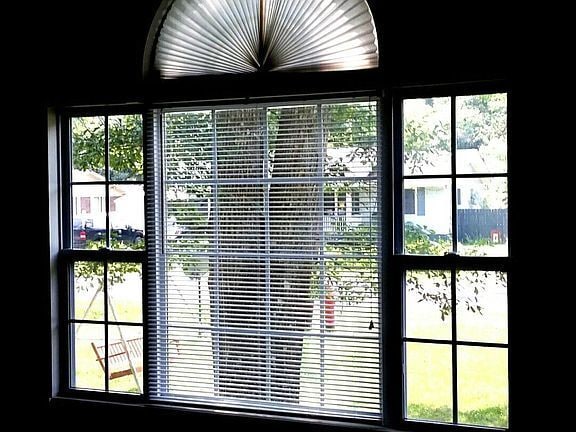Building Photo - BEAUTIFUL AND SWEET FAMILY HOUSE in Woodall