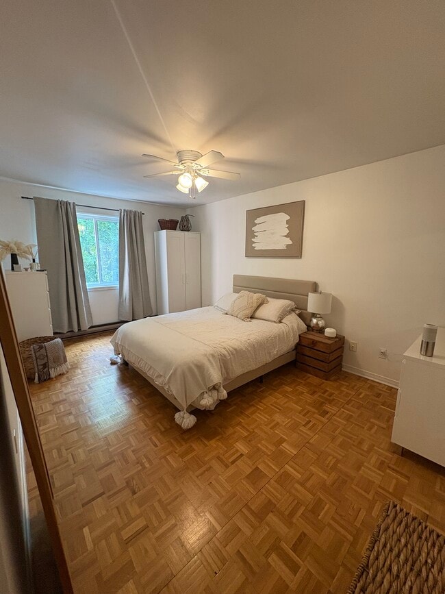 Master bedroom - 615 Rue Richmond