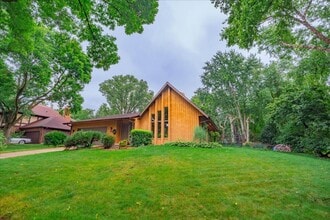 Building Photo - 209 Everglade Dr