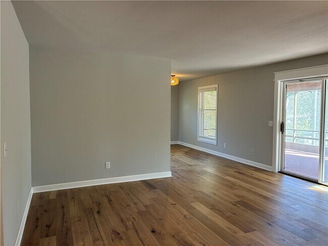 Building Photo - 1 Quantock Hills Dr