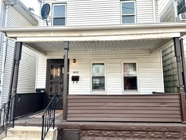 Photo - 1613 Fourth Avenue (Full Service) Apartment