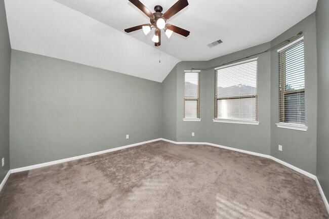 Foto del edificio - 2402 Village Lakes Dr