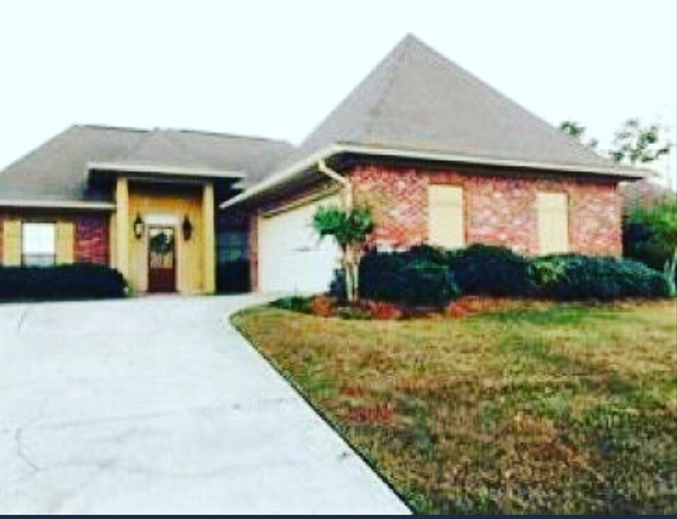 711 Wedgewood Ct, Brandon, MS 39047 House Rental in Brandon, MS