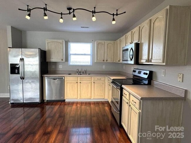 Building Photo - 10942 Dry Stone Dr