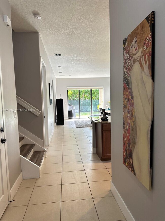 Foto del edificio - 3278 W 97th Terrace