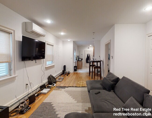 Building Photo - 164 L St