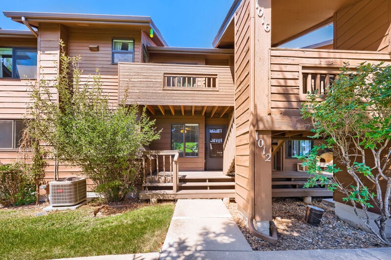 Photo - 1012 Moorings Drive - 1