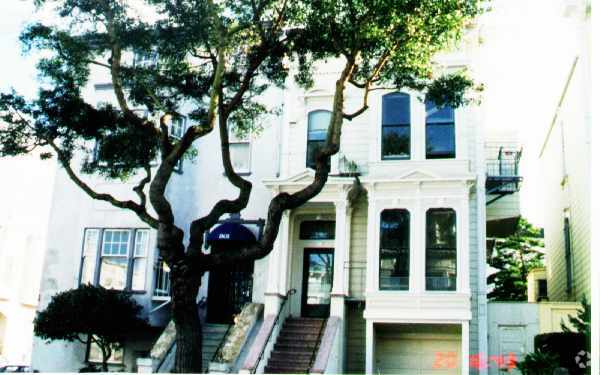 Building Photo - 801 Haight St