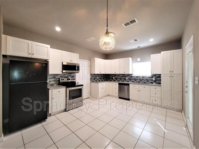 Foto del edificio - 5413 Trailview Dr
