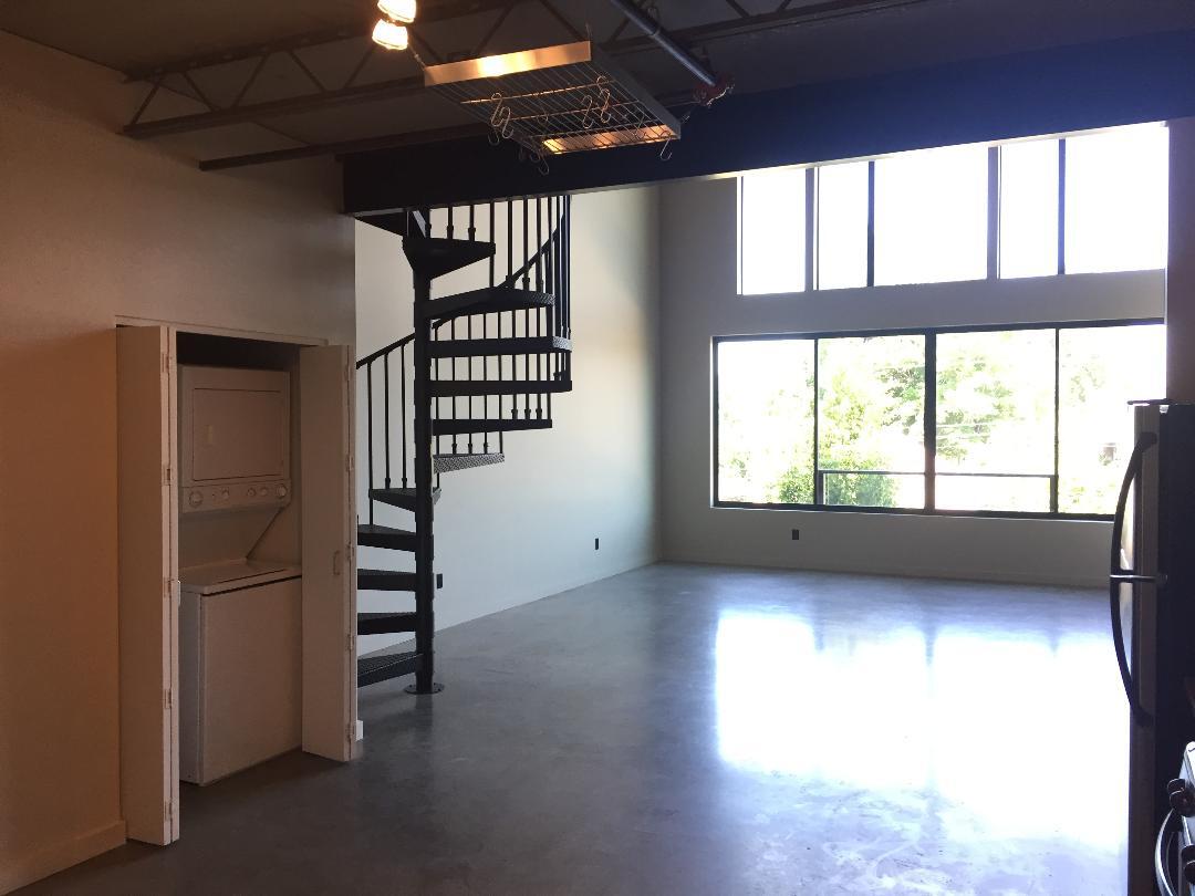 Living Room - 1507 SE 45th Ave
