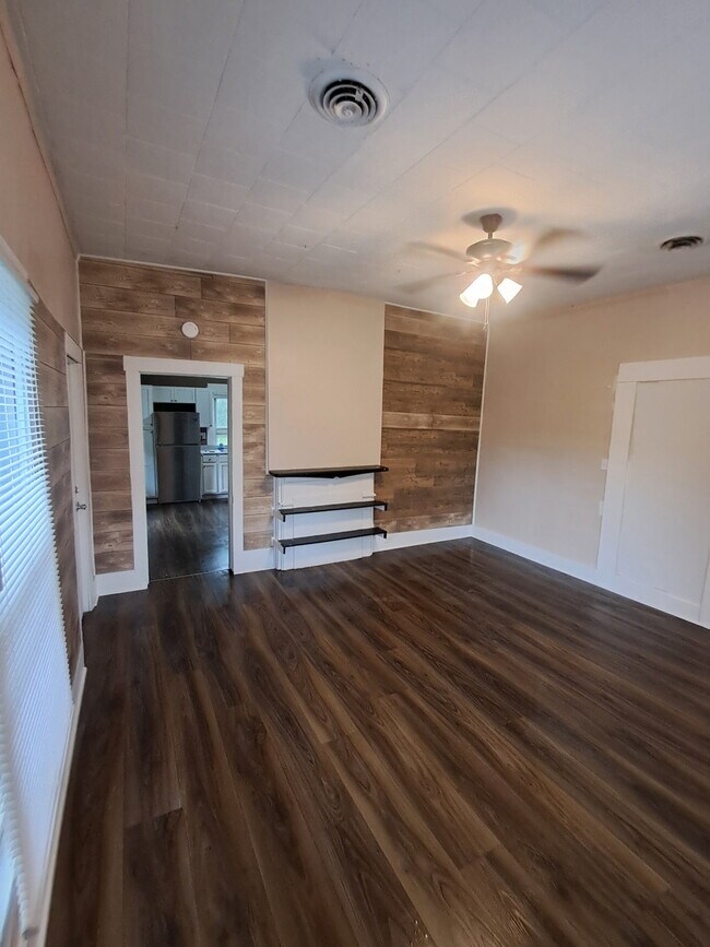 Foto del edificio - 122 Highland Ave