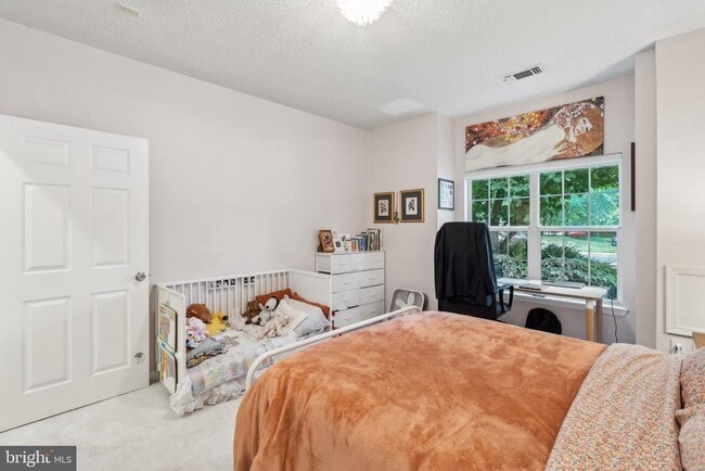 Foto del edificio - 1708 Lake Shore Crest Dr