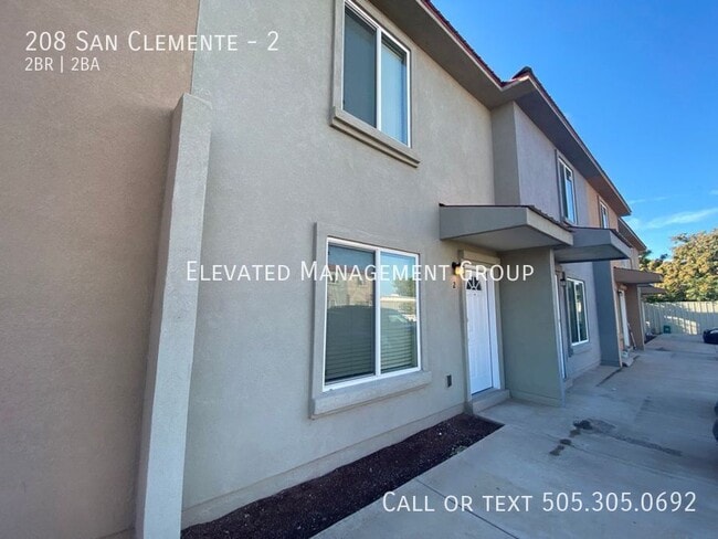 Building Photo - 208 San Clemente Ave