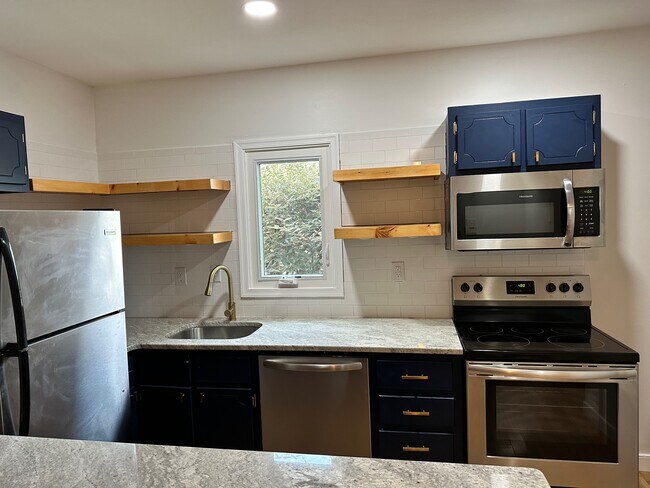 Foto del edificio - 304 W Clay St