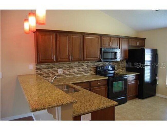 Building Photo - 2 Bedroom 2 Bath Winter Park Condo for Rent, Near Full Sail & UCF!